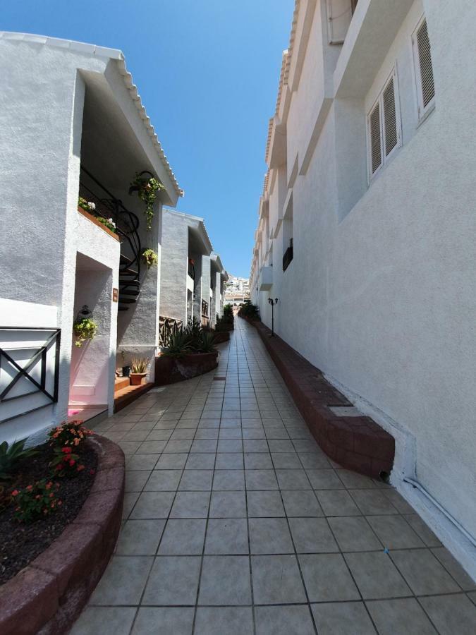 Calle Madrid Costa Adeje (Tenerife)